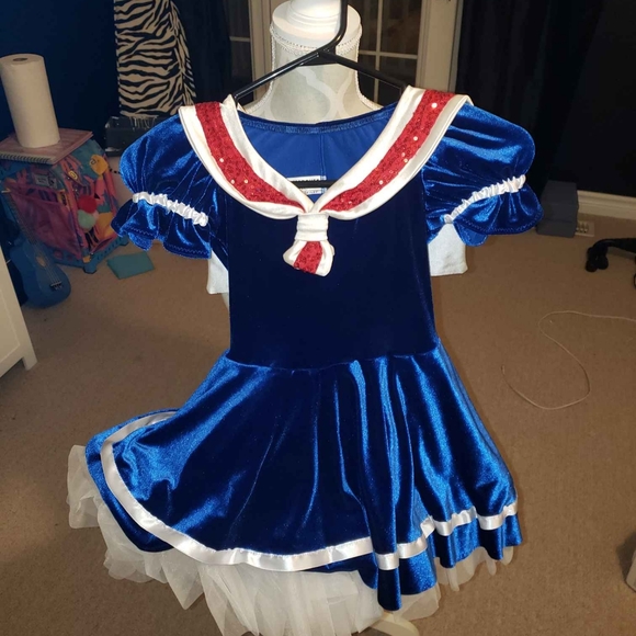 Sailor dance costume - Picture 1 of 16